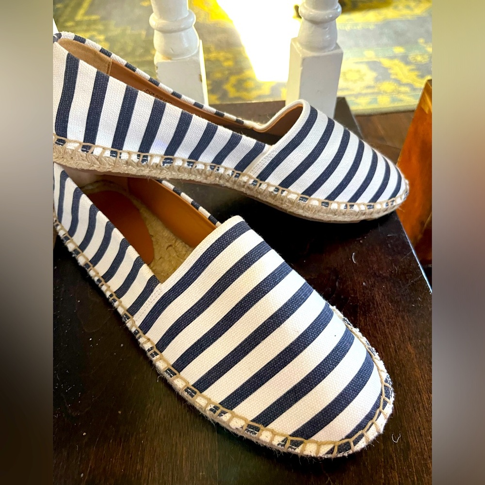 J Crew espadrilles navy & white EUC 7.5